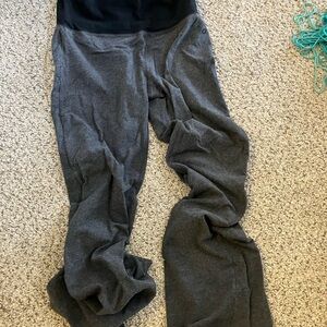 GAP Women’s Charcoal Bootcut Yoga Pants